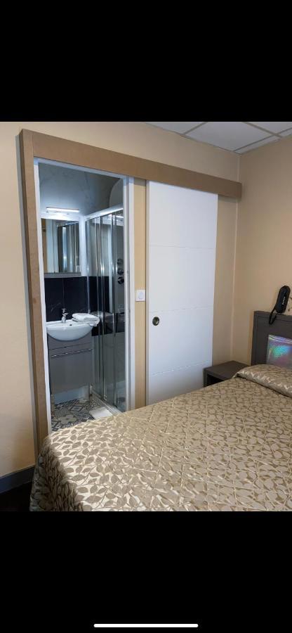 Aero Hotel Issy-les-Moulineaux Dış mekan fotoğraf